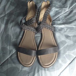 Braided crisscross straps Sandal